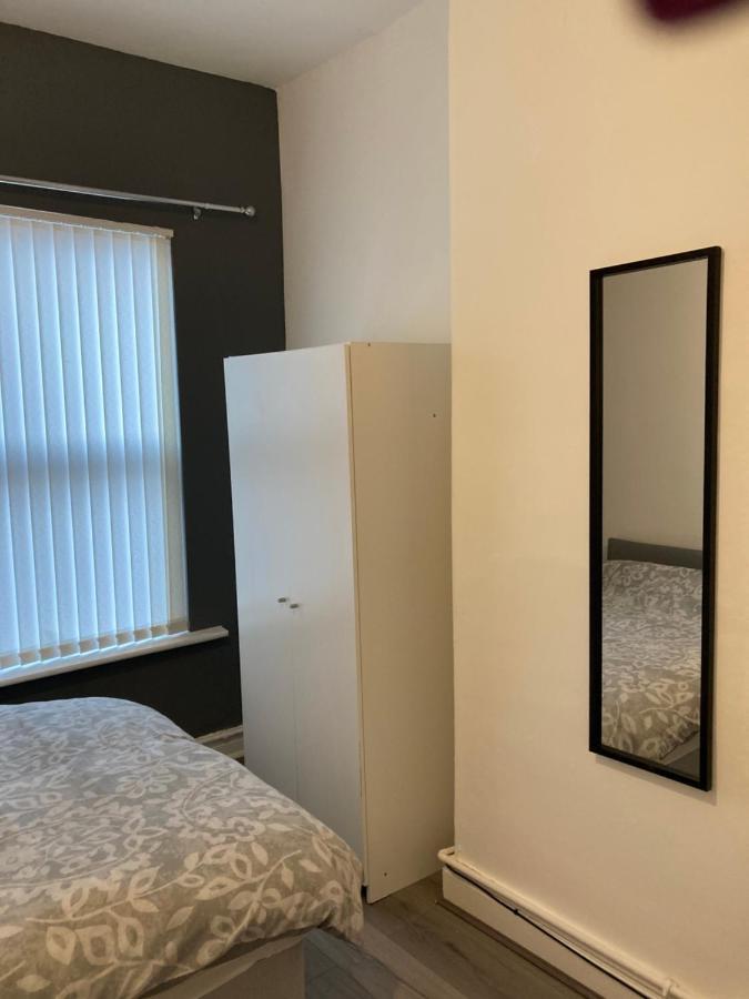 Chosen Rocky Lane Private Rooms ليفربول المظهر الخارجي الصورة